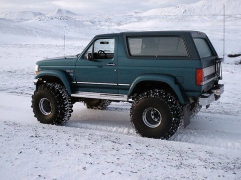 Custom Aftermarket Wheels on Oscar Hardarson Has Owned This Full Size Bronco For More Than Six