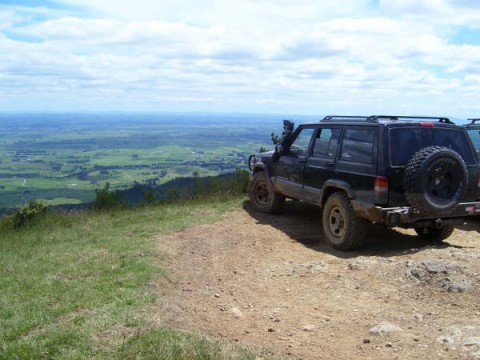 1999 XJ Cherokee Sport 40l I go wheeling to