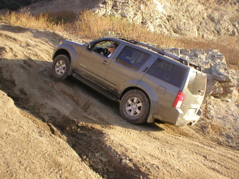 Nissan Pathfinder 2005. 2005 Nissan Pathfinder w/off