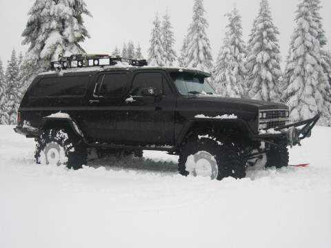 1990 Chevrolet Suburban 46"