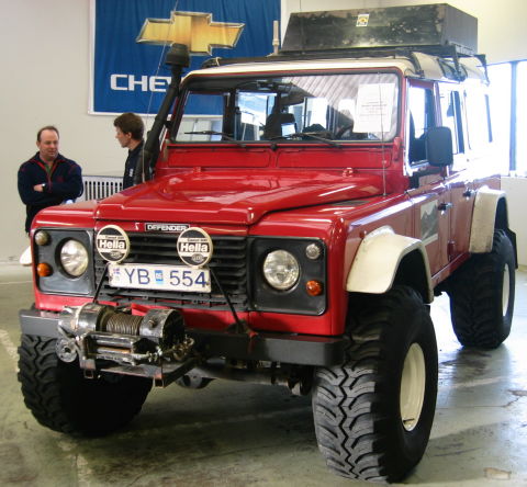 Skuli's Land Rover Defender Skuli is now the president of the 4x4 club in 