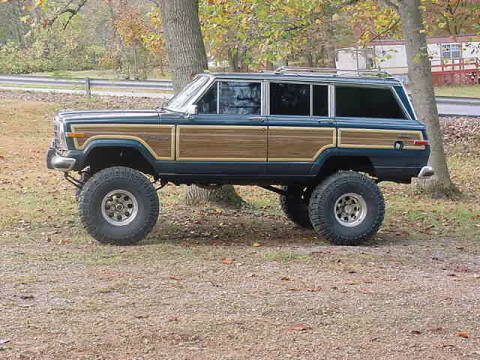 "BATTLE BEAST" 1989 Jeep Grand Wagoneer 5 door