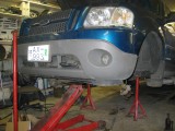 Ford Explorer Sport Trac - NO WHEELS!