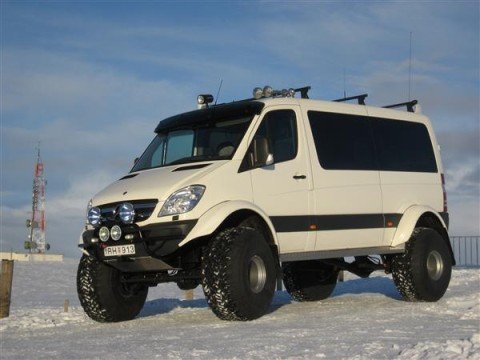 Mercedez Benz on Mercedes Benz Sprinter On 44 Inch Tires