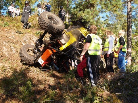 The steep slopes prove a real challenge with many rollovers.