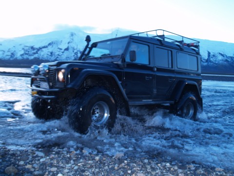 Land Rover Defender 110 also on 38 inch tires