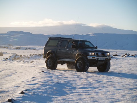 1994 Toyota Hilux Double Cab on 37 inch Toyo tires