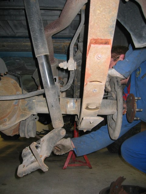 Removing the Ford 8.8 Rear Axle