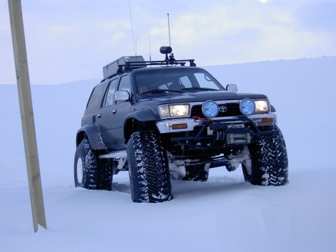 Toyota 4Runner - 4x4 on 44 Inch Tires