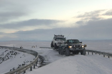 4x4 SUV Underwater Rescue