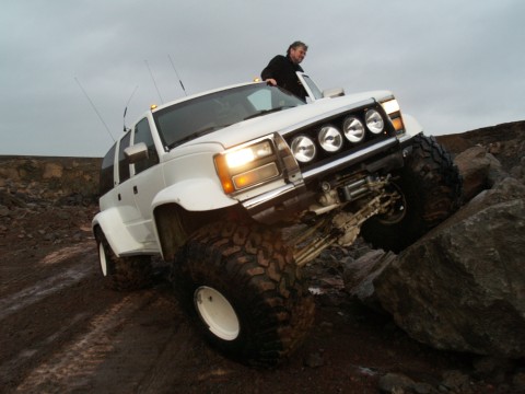 BIG Suburban - 49 Inch Tires and Atlas Gears