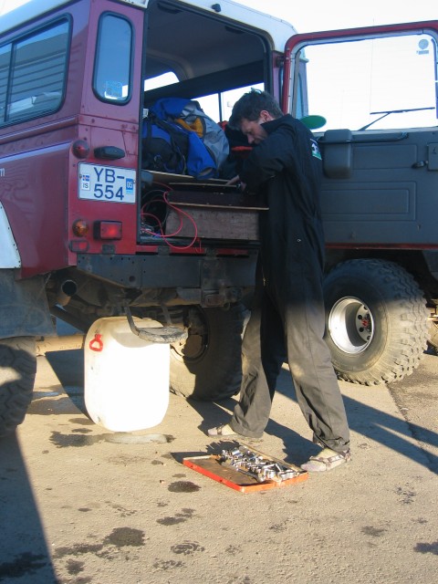 Skuli emtying petrol