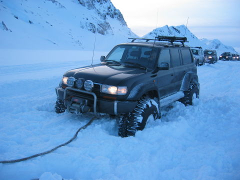 Land Cruiser 44 stuck