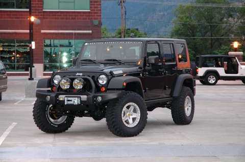 6.4L HEMI on Jeep JK Wrangler 