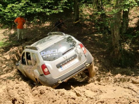 Dacia Duster - Beyond The Limits