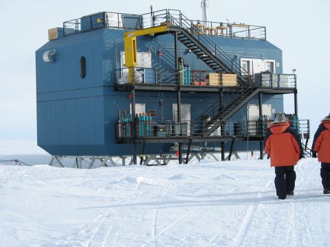 Arrival At the South Pole Station