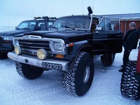 The well restored and lifted Grand Wagoneer on 44 inch Dick Cepec's getting ready to take on the challenge.