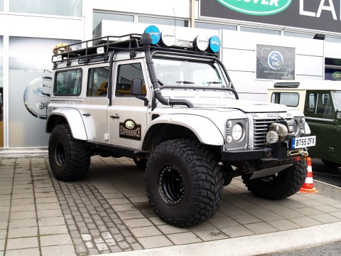 Land Rover Experience - UK modified.