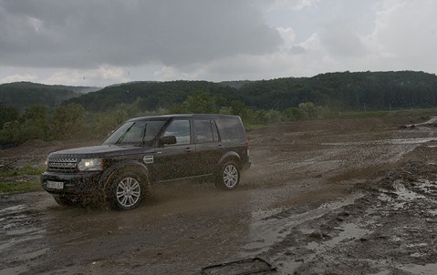 Land Rover Discovery 4