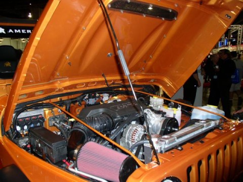 Chrysler's classic 5.7L HEMI engine
