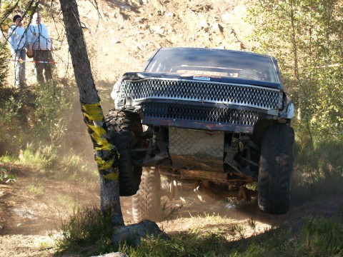 Gunnar Whalen on the Mitsubishi Pajero chose to force his way through this situation. 