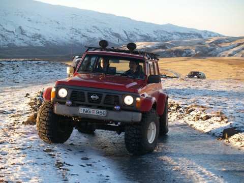 1993 Nissan Patrol with 38 inch Toyo tires