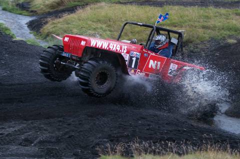 Ingvar A. Arason is also competing in Ragnars Willys