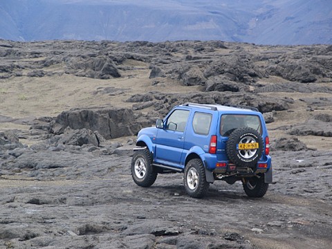 On the track to Askja, at the beginning of the Gæsavatnaleið trail.