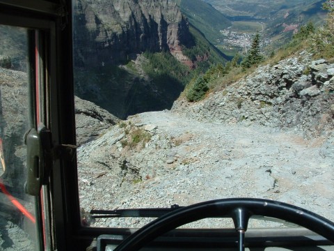 Pinzgauer VS Suburban