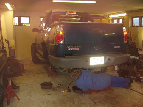 Removing the Ford 8.8 Rear Axle