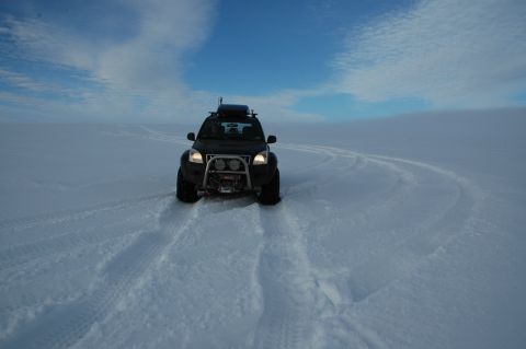 Toyota Landcruiser 120 2002 model, 3.0L D4D motor