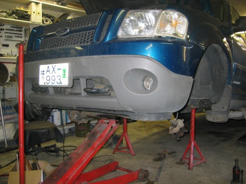 Custom Sport Trac - Preparing The Front Driveline 